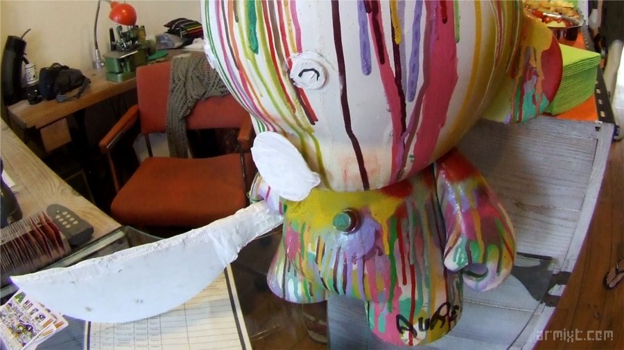 "De l'art en petits morceaux" | Aurel Street artist, Oloron (64)